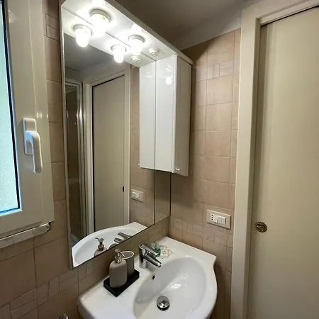 Apartment Elian In The Center Of #3 Colosseo