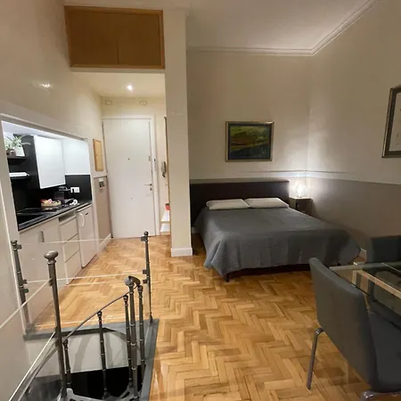 Apartment Elian In The Center Of #3 Colosseo *